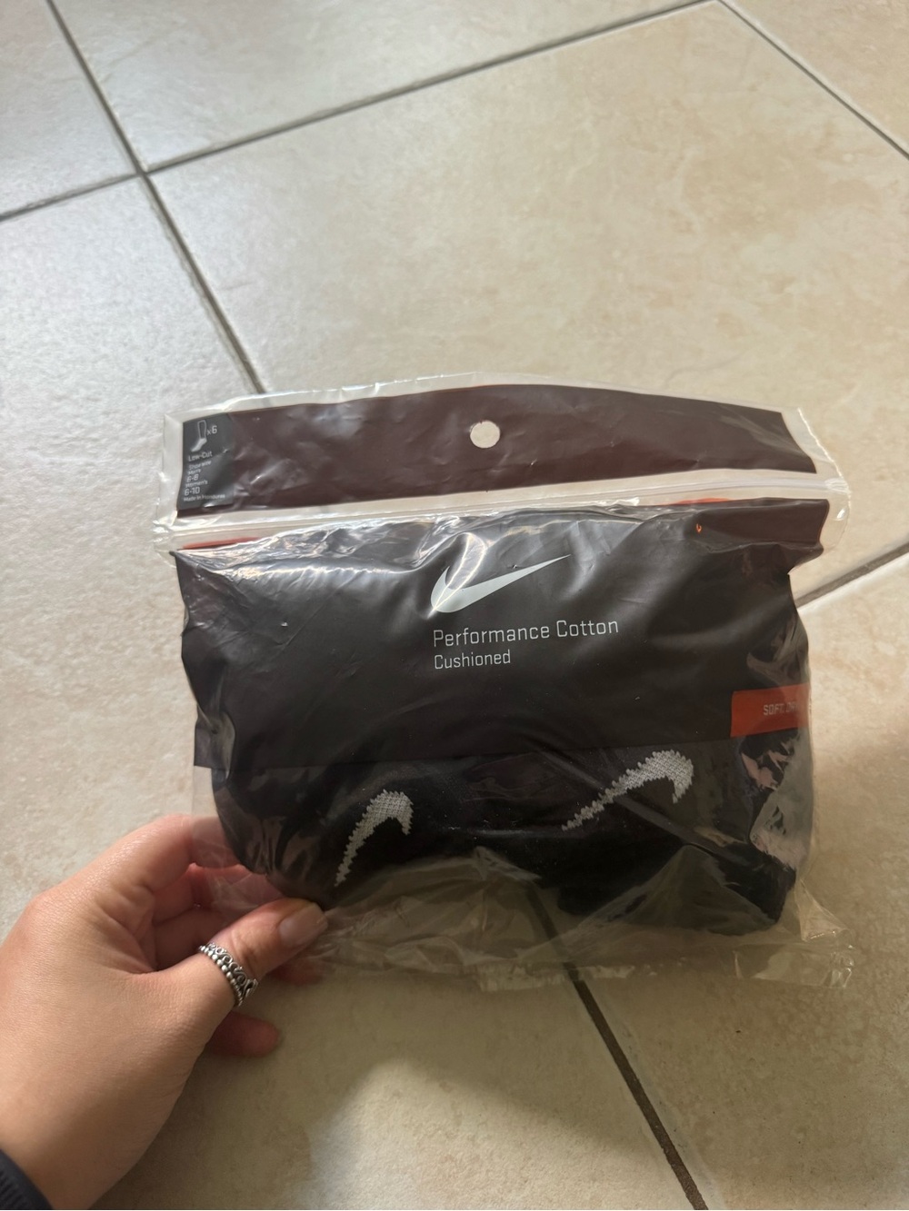 Lot of 2 NWT Nike Performance Cotton Cushioned Low Cut Socks